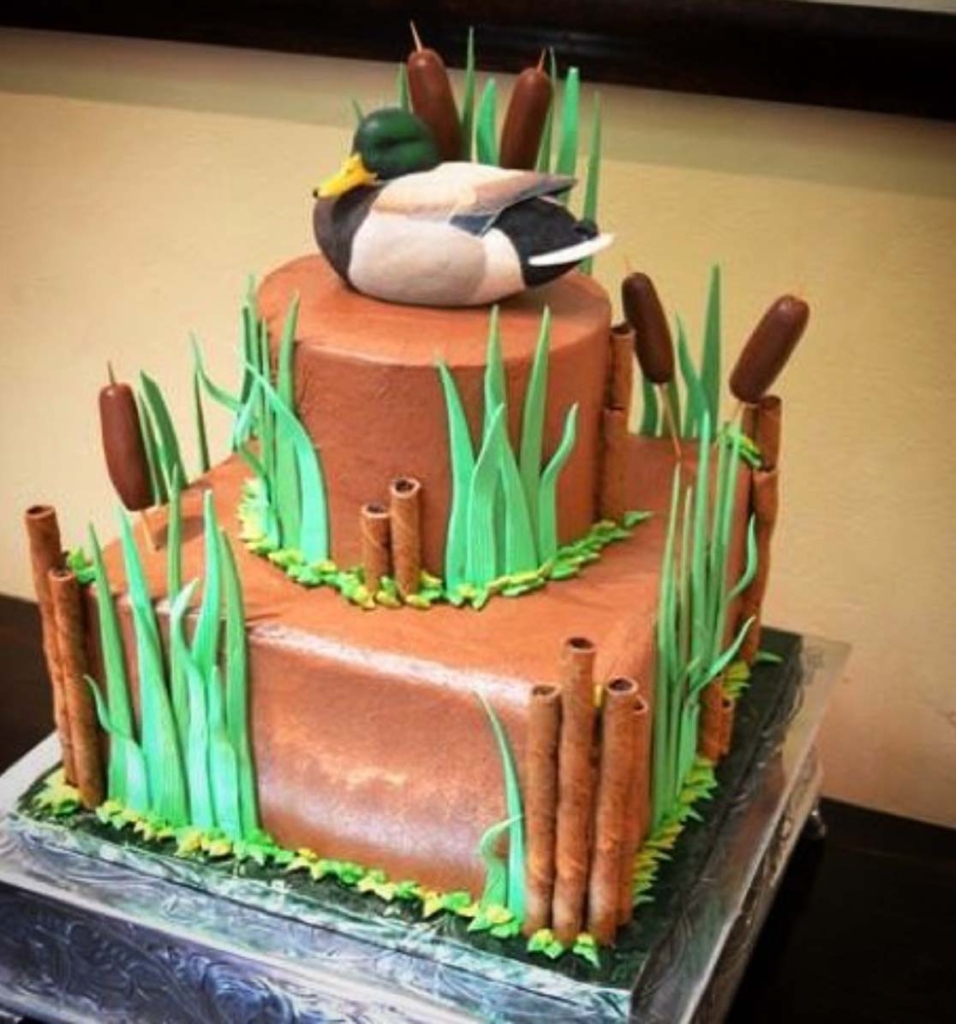 grooms cake with ducks